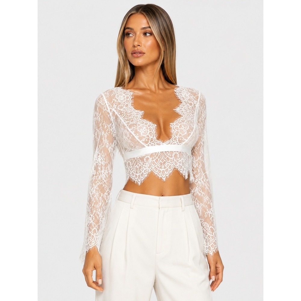 Hunkemoller Private Collection White Lace Crop Top Long Sleeve V-Neck M